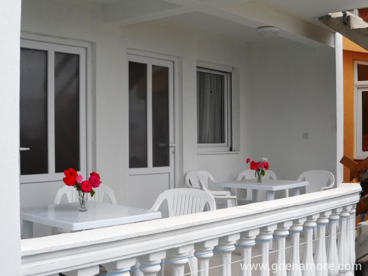 Milosavljevic Apartmani, privatni smeštaj u mestu Dobre Vode, Crna Gora