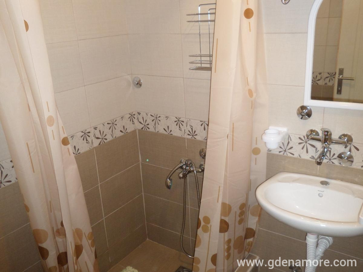 Milosavljevic Apartments, Apartment 4, private accommodation in city Dobre Vode, Montenegro