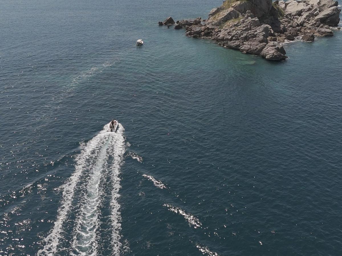 Petrovac Beach — 5