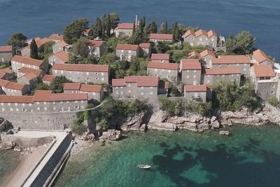 Foto sprehod z razgledom na Sveti Stefan